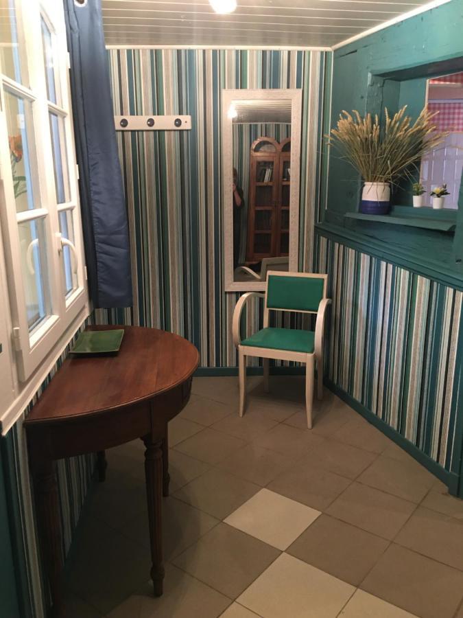 Au Relais De L'Histoire Gite Classe 4 Etoiles Oberbronn Bagian luar foto